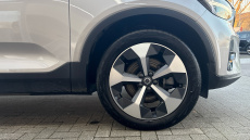 Volvo XC40 2.0 B4P Plus Dark 5dr Auto Petrol Estate